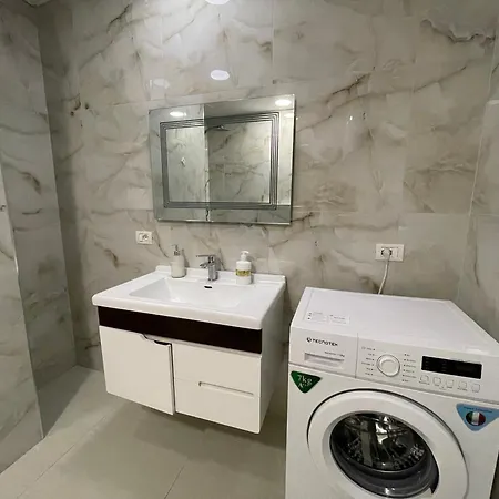 Boutique One Bedroom Apartment *
